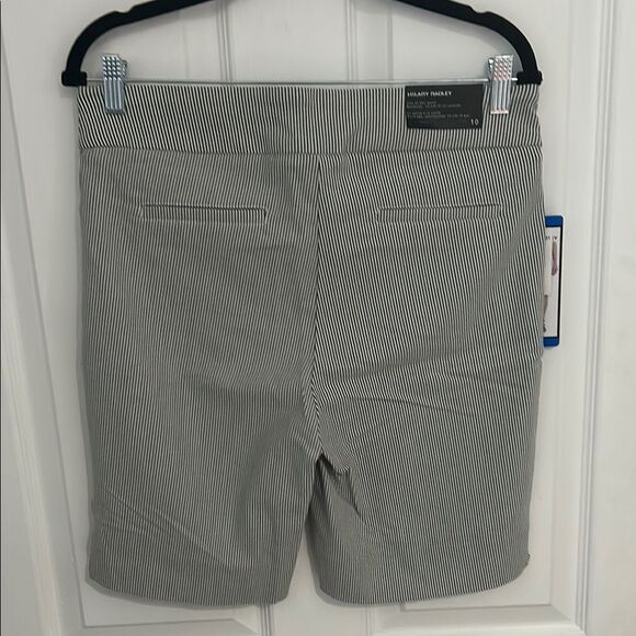 Hilary Radley Micro Pinstripe Bermuda Shorts Stretchy Size 10 - Picture 5 of 5